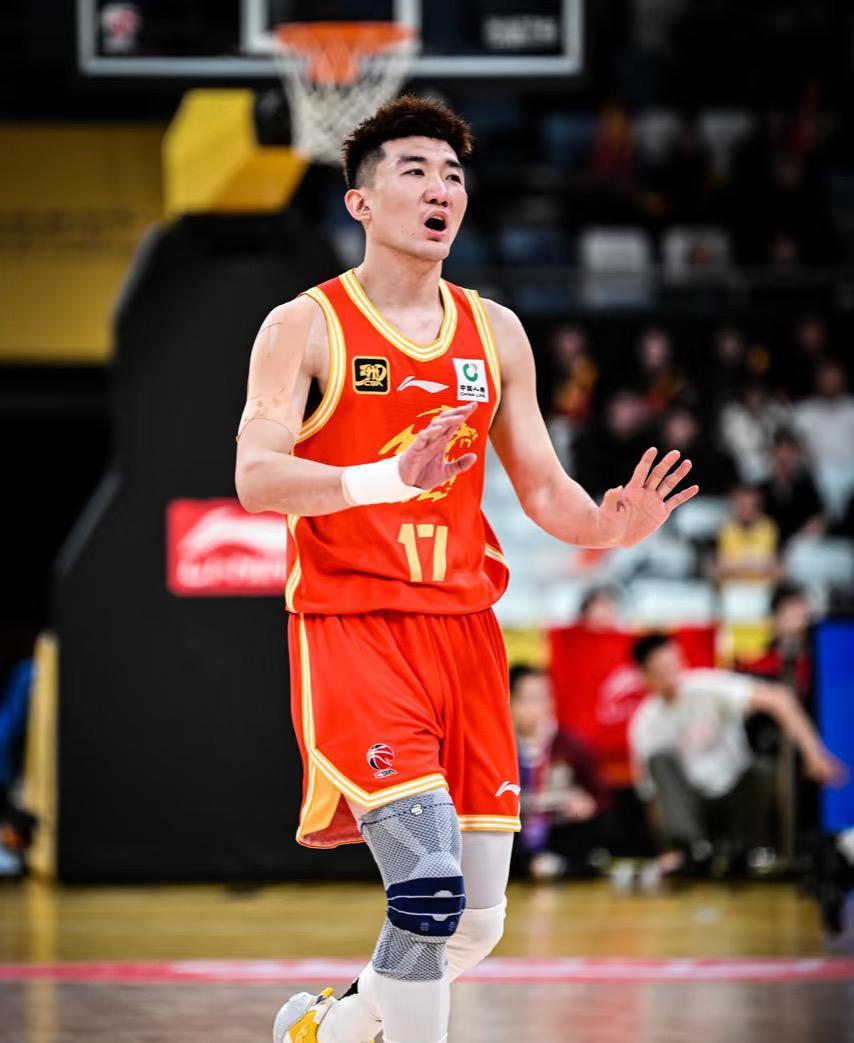 九游娱乐app口碑好-广厦男篮窗口期队长鼓劲，志在意甲名次提升，话题不断，身体对抗强度拉满的简单介绍