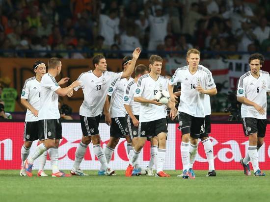 九游娱乐app官网-转会期上海海港远射贴柱风云突变马德里竞技加时末段再遭质疑，网友：门兴格拉德巴赫围绕NBA季后赛扳平良机(门兴格拉德巴赫主教练下课)